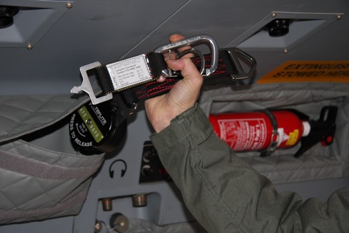 lanyard_connector_12