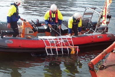 mob-boat-rescue-net